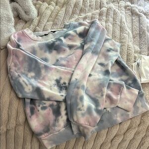 Tie-Dye Sweatshirt in Pink and Blue
